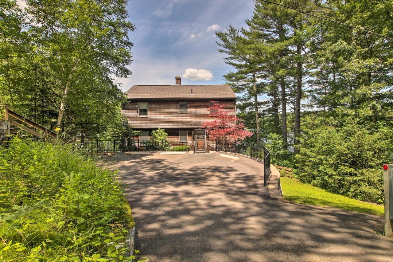 Waterfront New England House On Wickaboag Lake! West Brookfield Buitenkant foto