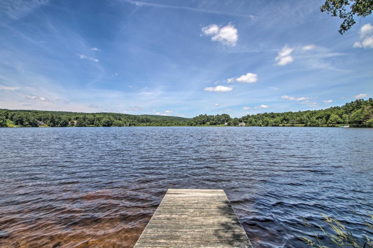 Waterfront New England House On Wickaboag Lake! West Brookfield Buitenkant foto